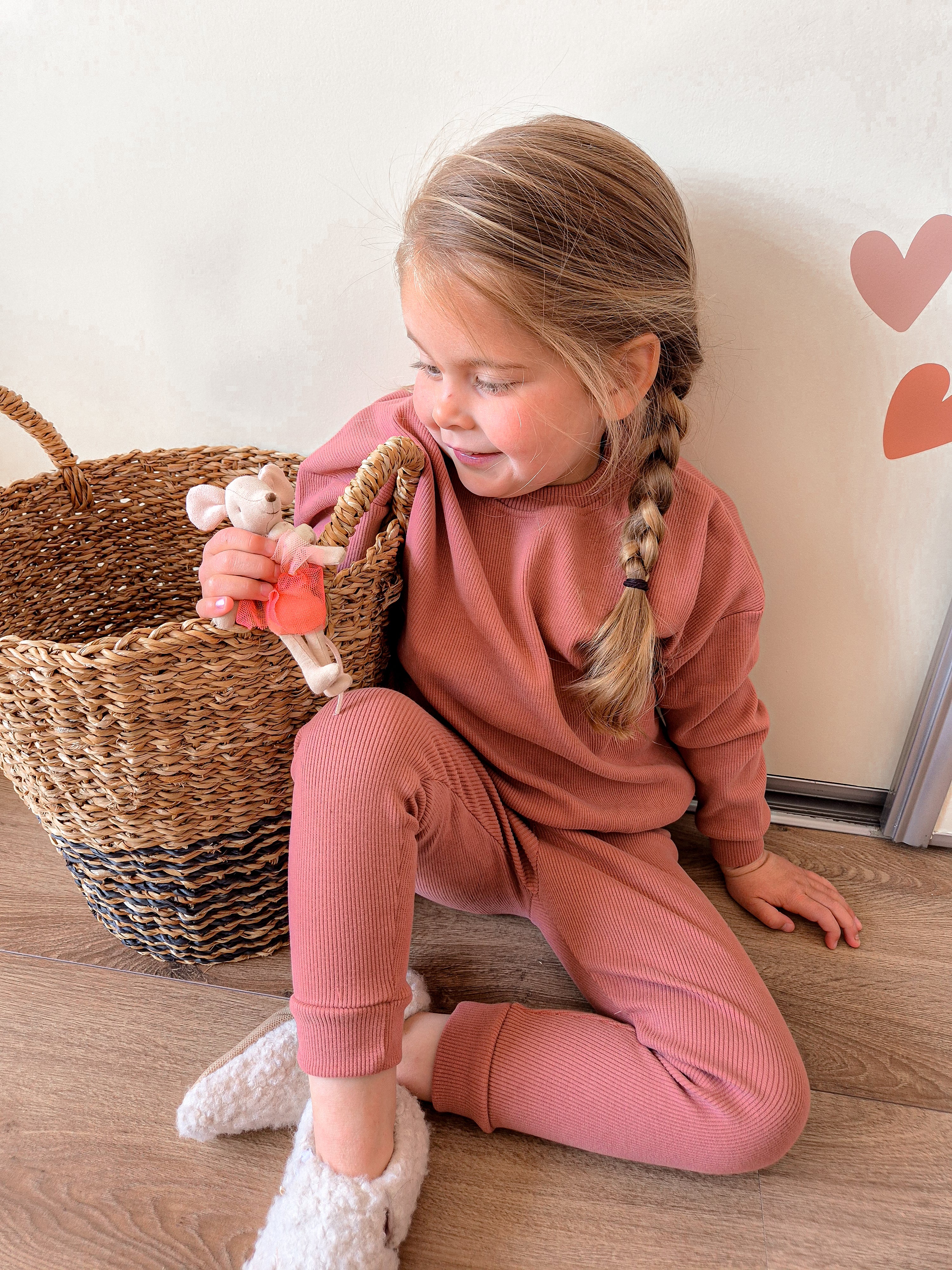 Cozy Old Rose set