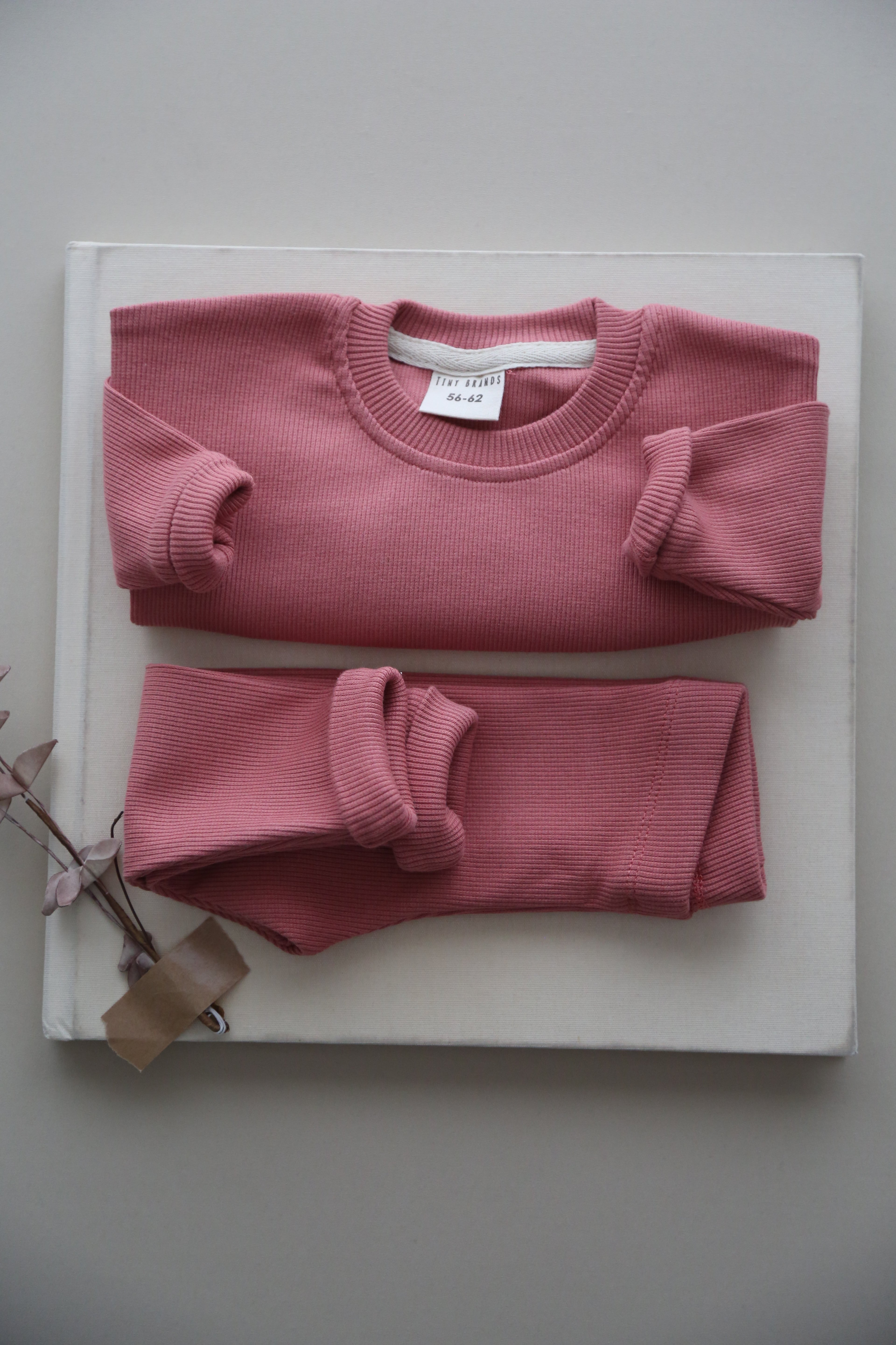 Cozy Old Rose set
