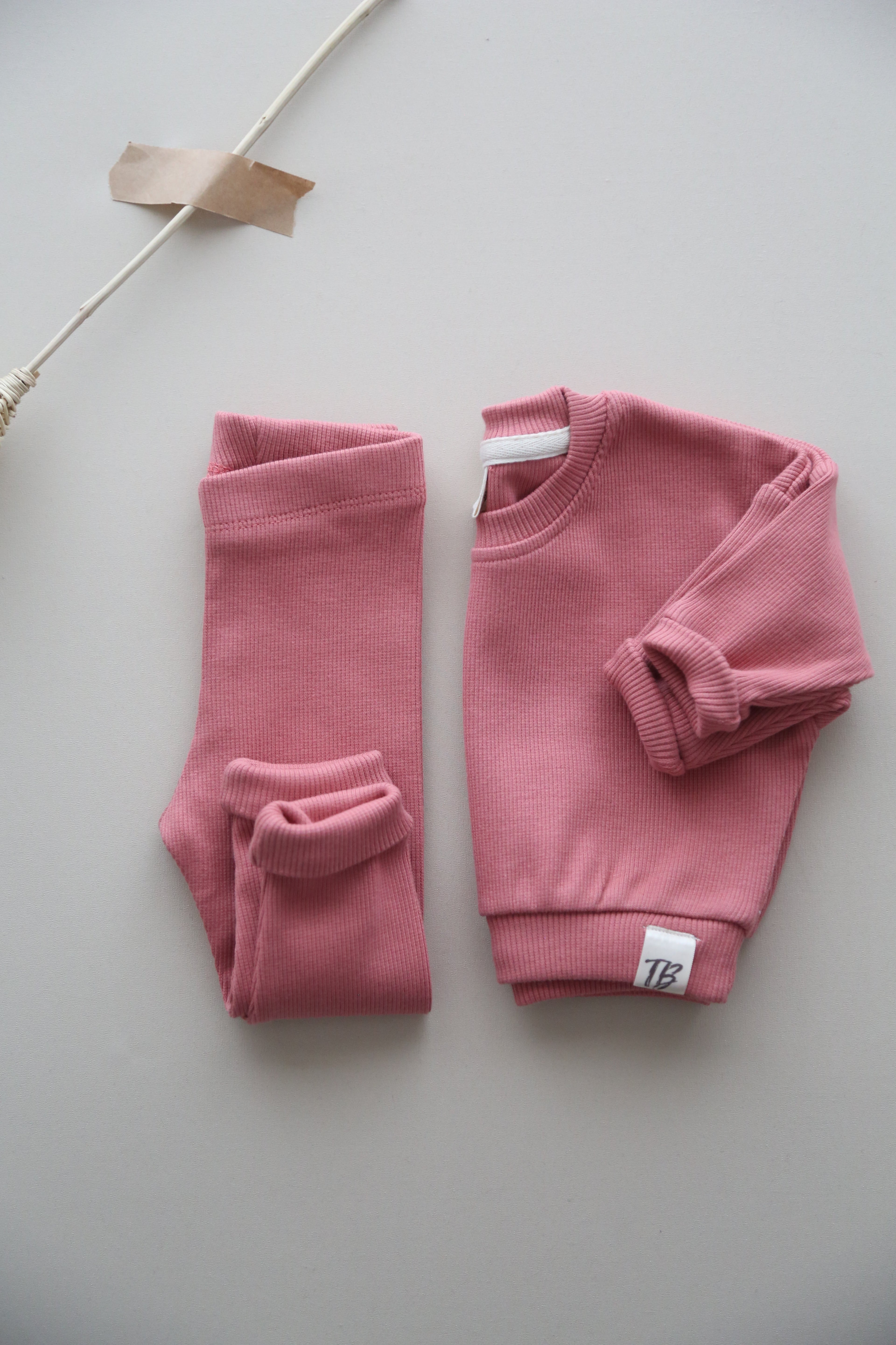 Cozy Old Rose set