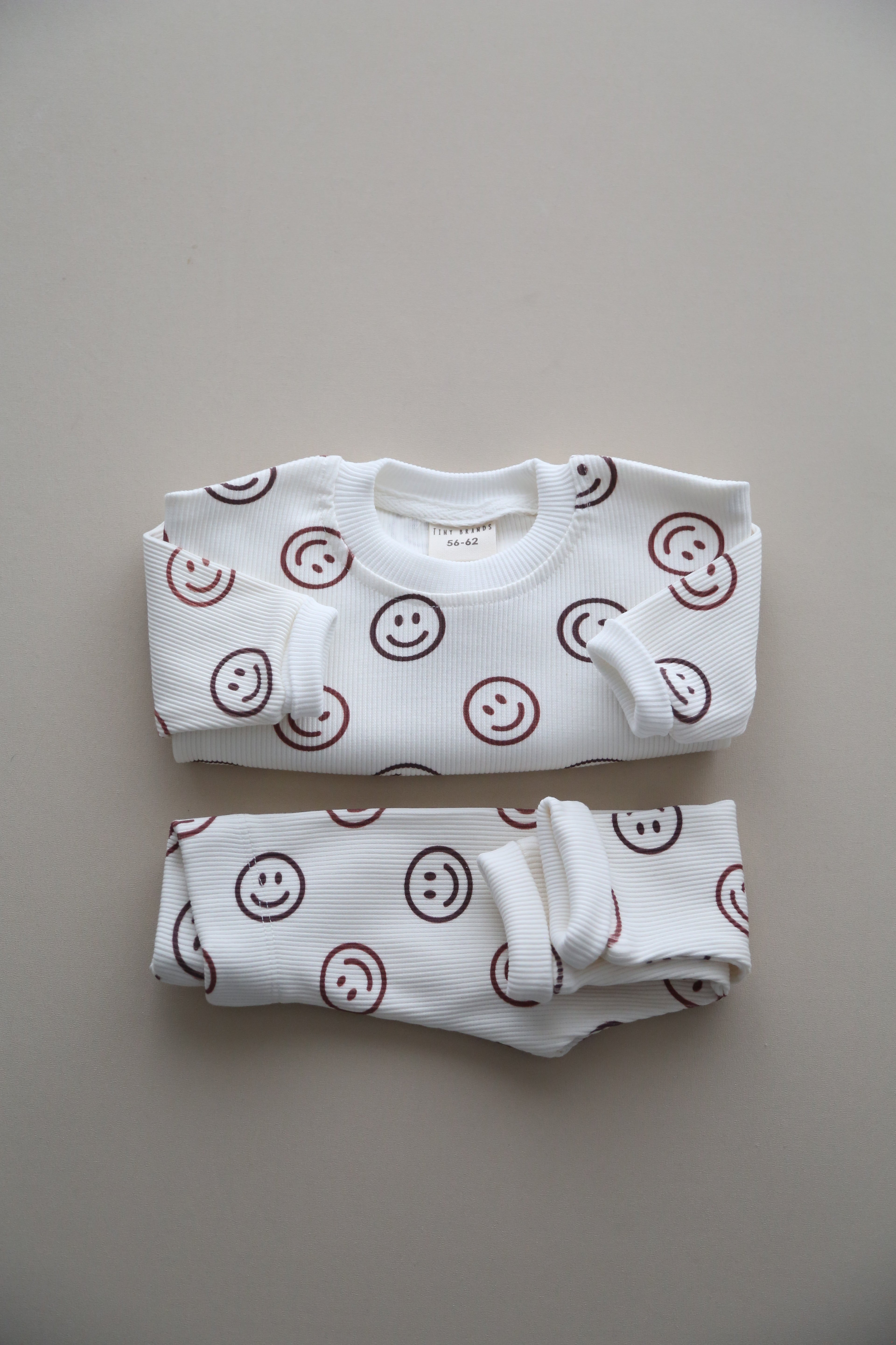 Cozy Smiley set